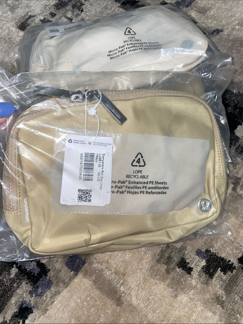 lululemon athletica belt bag